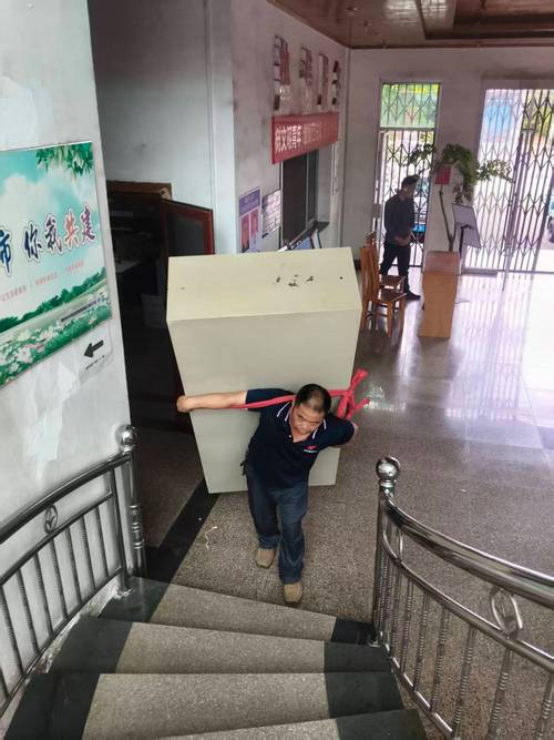 赣州高层无电梯搬家指南 如何挑选可靠的人工搬运服务商